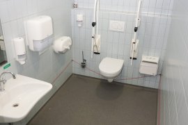 The accessible toilet of the Martinus G. de Bruin building 