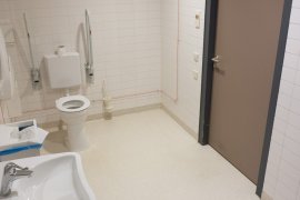 The accessible toilet in Stratenum